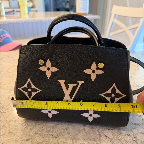 Louis Vuitton Monogram Giant Montaigne black and cream Beautiful handbag. - Picture 15 of 16